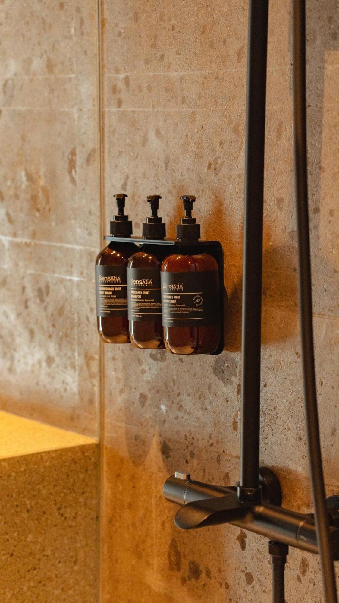 The Akasha Canggu Hotel Екстериор снимка